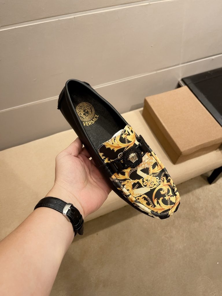 Versace Shoes Cowhide Fashion Look Alike Replica Shoes Cheap